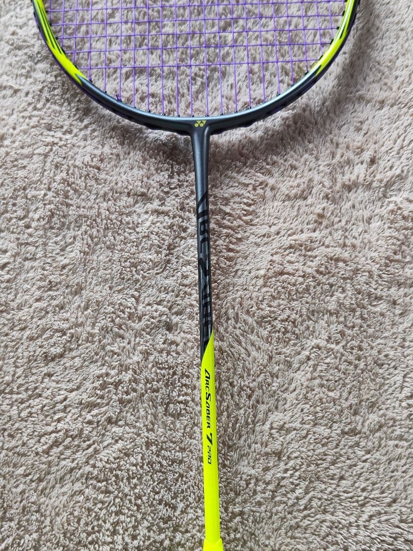 YONEX バドミントンラケット Arcsaber7 pro ケース付き