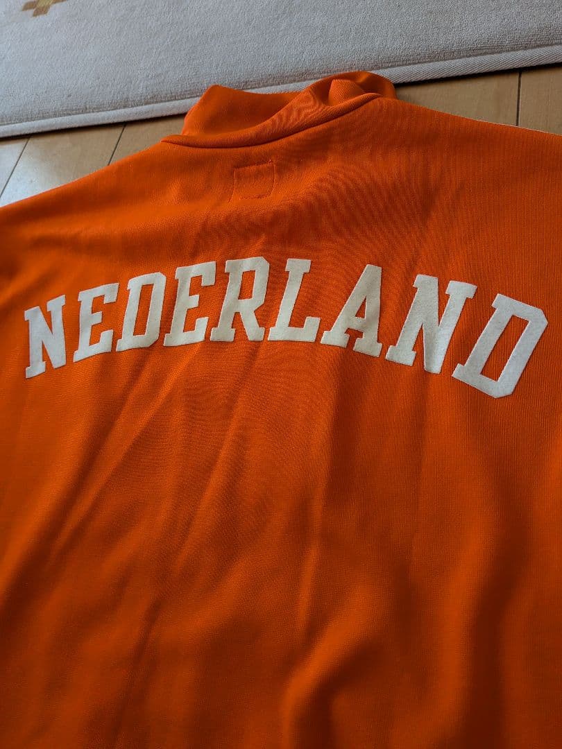 adidas オランダ代表ジャージ オレンジスリーライン
