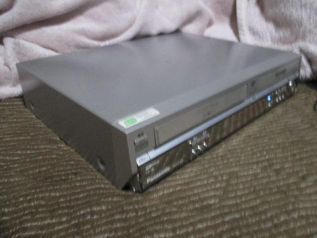 Panasonic DMR-E150V DVDレコーダー