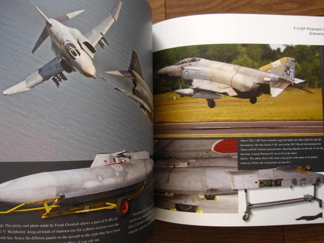 洋書 F-4 E/F/EJ/& RF-4 Phantom II