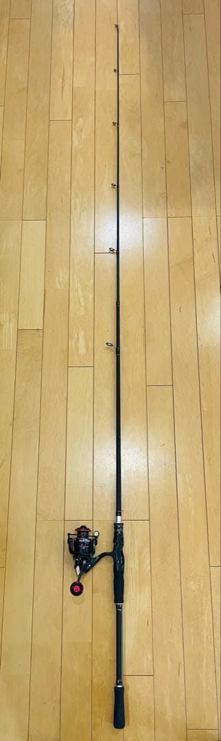 ルアーフィッシングデビュー・2ピースロッド210cm&2000番リール・ライン付