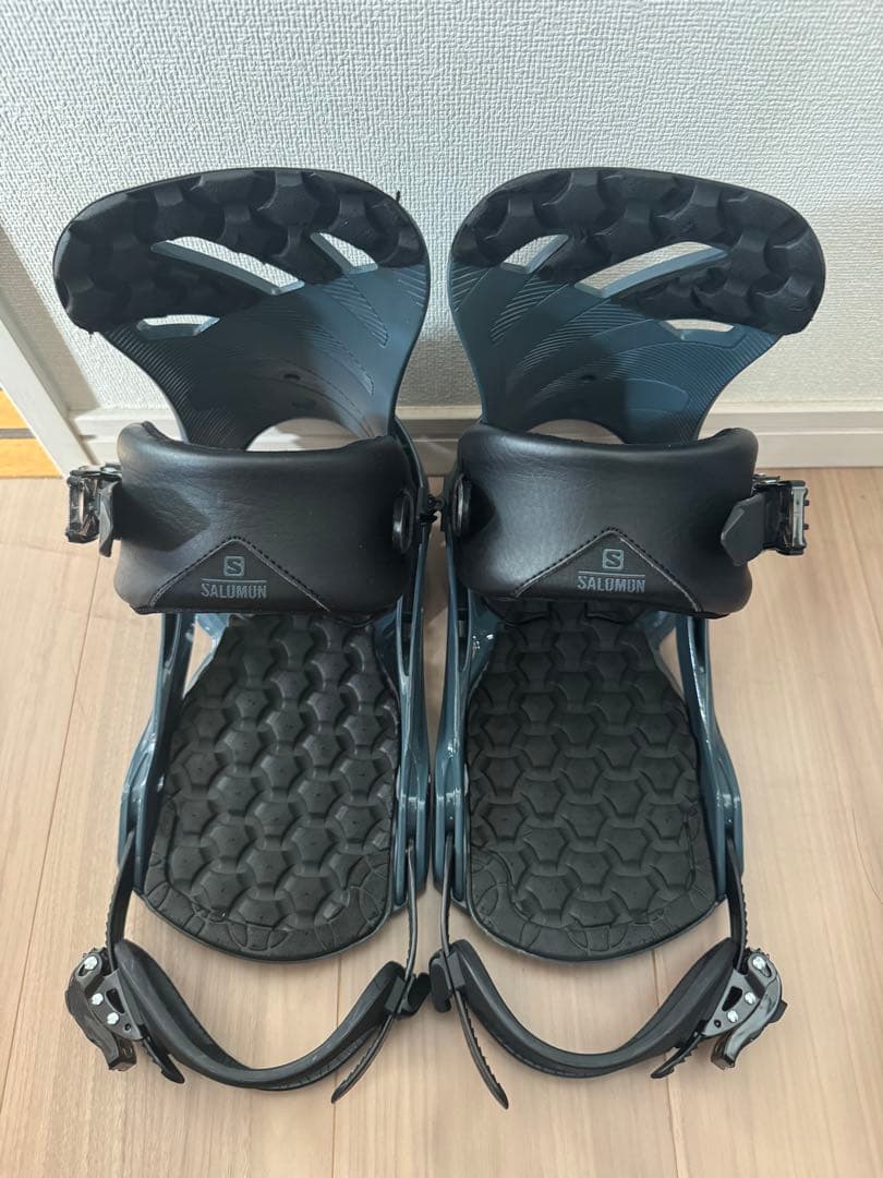 Salomon スノーボードビンディング Rhythmリズム　Mサイズ　グレー