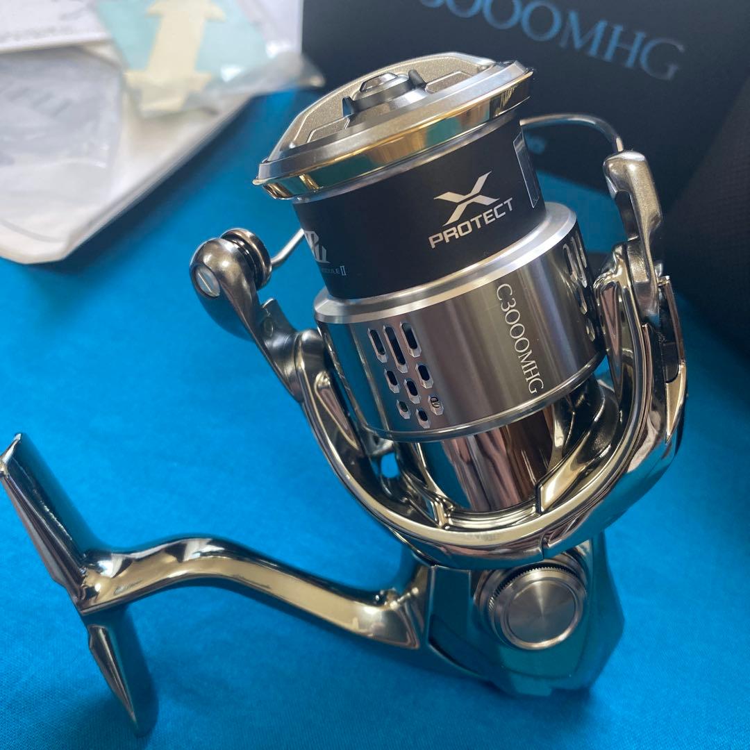 【極美品】シマノSHIMANO 18ステラC3000MHG