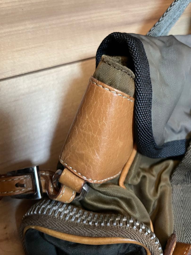 PRADA トートバッグ オリーブグリーン