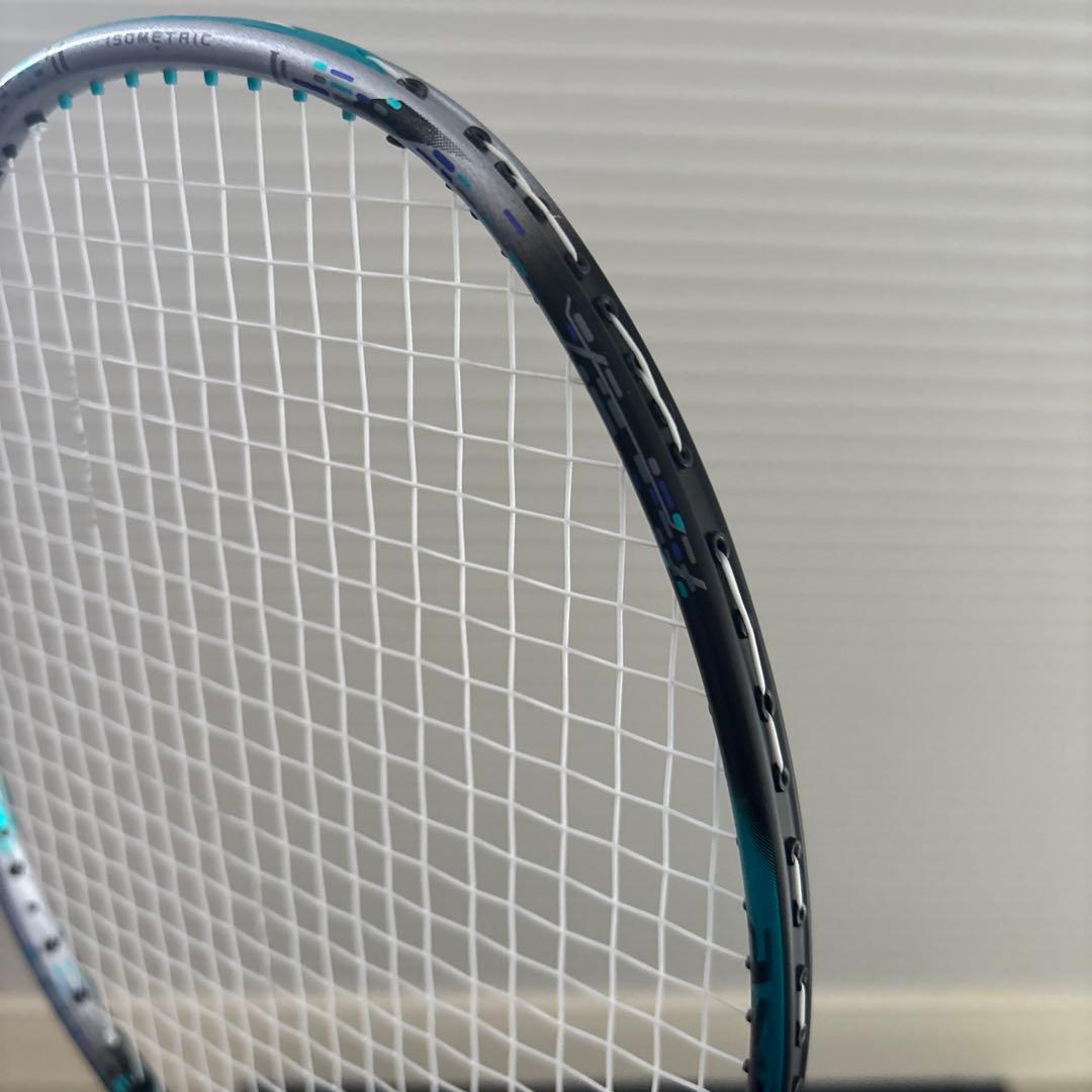 YONEX アストロクス88dプロ 4UG5