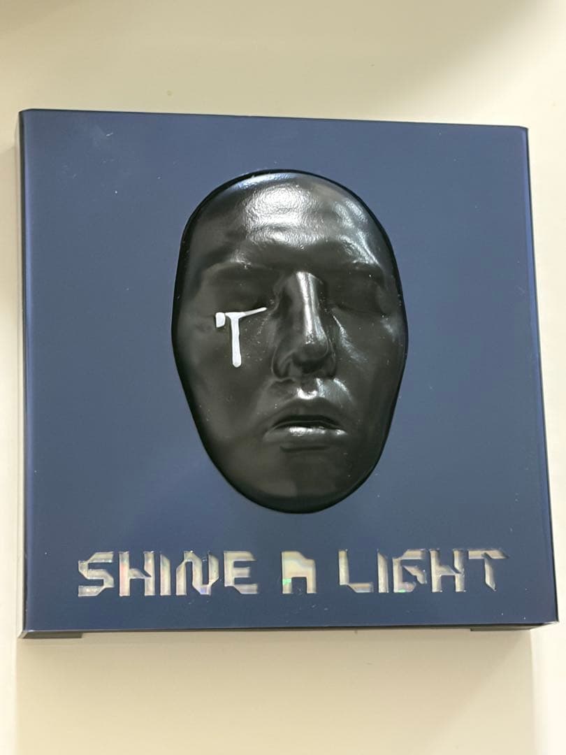 ジヨン　GD SHINE A LIGHT 初回限定版