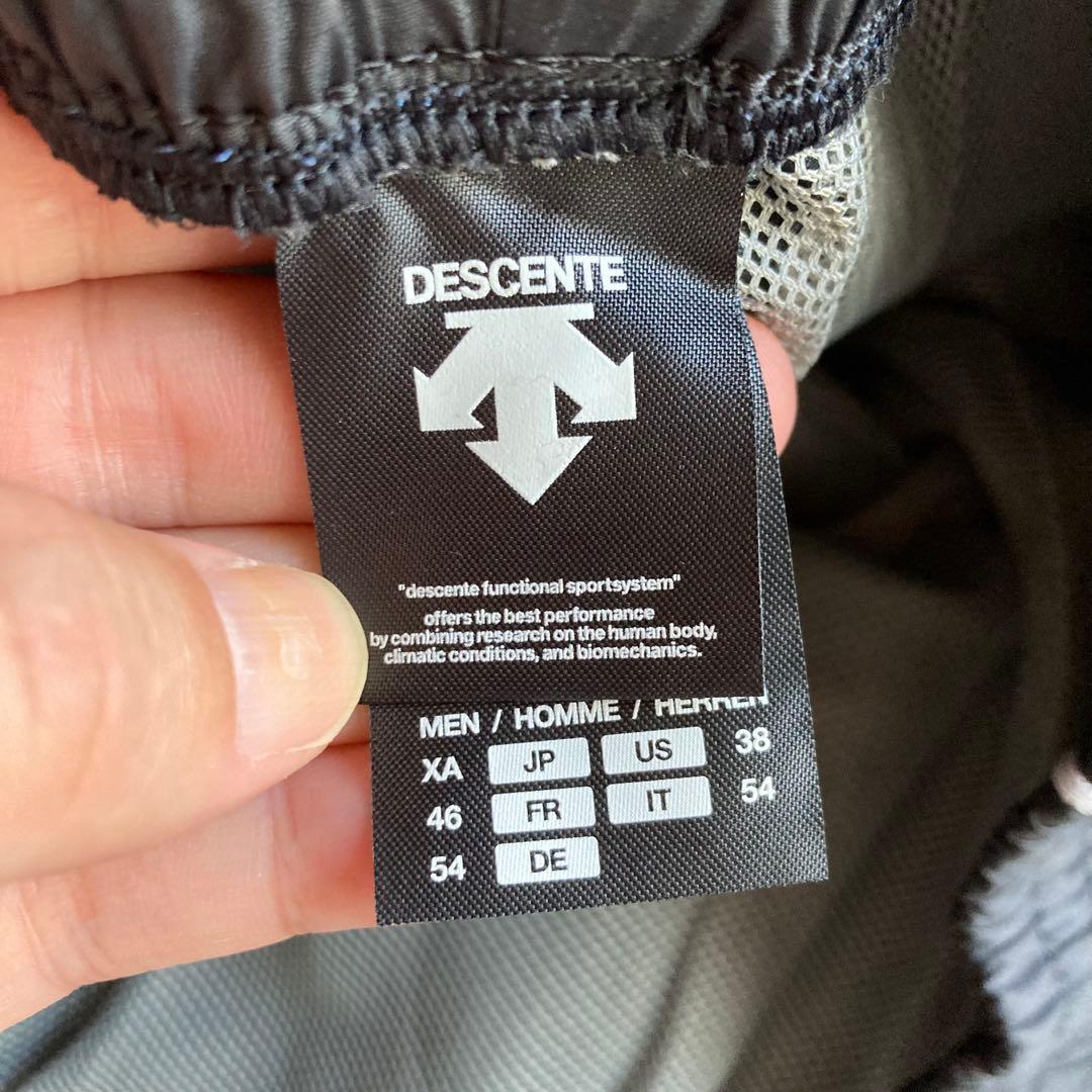 【未使用に近い】デサント セットアップ　ナイロン　サイズXA（2XL）　大きい