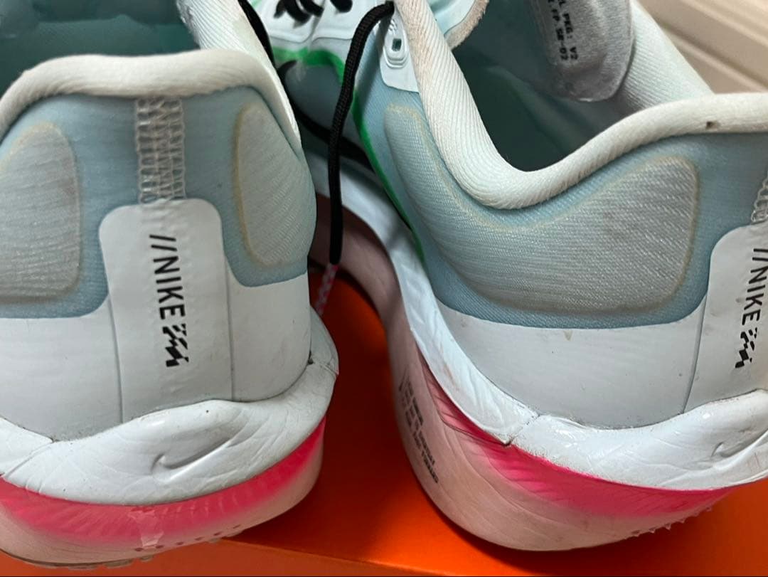 Nike Zoom Fly スパイクシューズ
