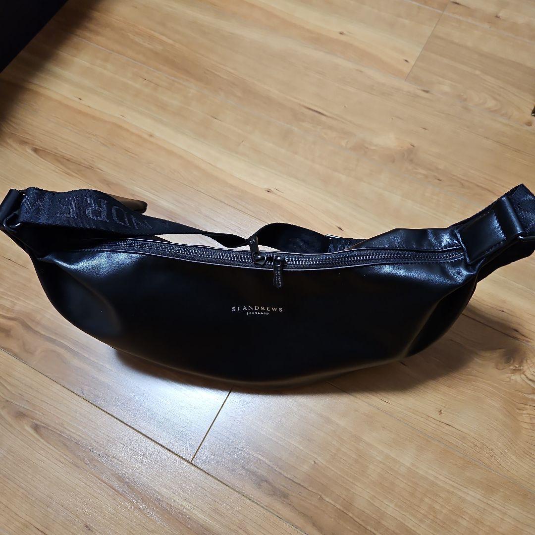 お値下げ❗　ST ANDREWS ブラック　ボディバッグ