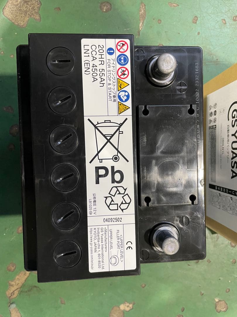 GS YUASA 車　バッテリー　360LN1L