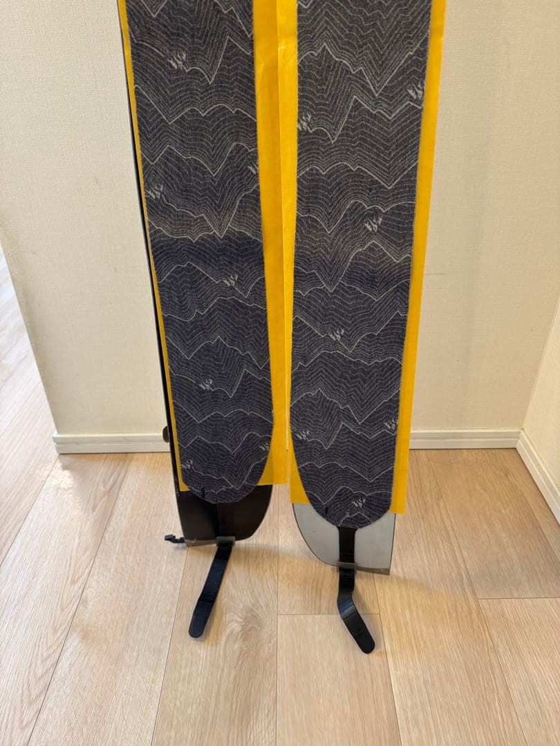 【極美品】ジョーンズスノーボード　スプリットボード用クライミングスキンノマドプロ