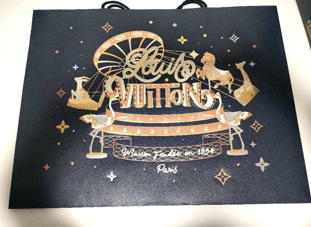 Louis Vuitton 限定　ホリデーコレクション　　ショッパー