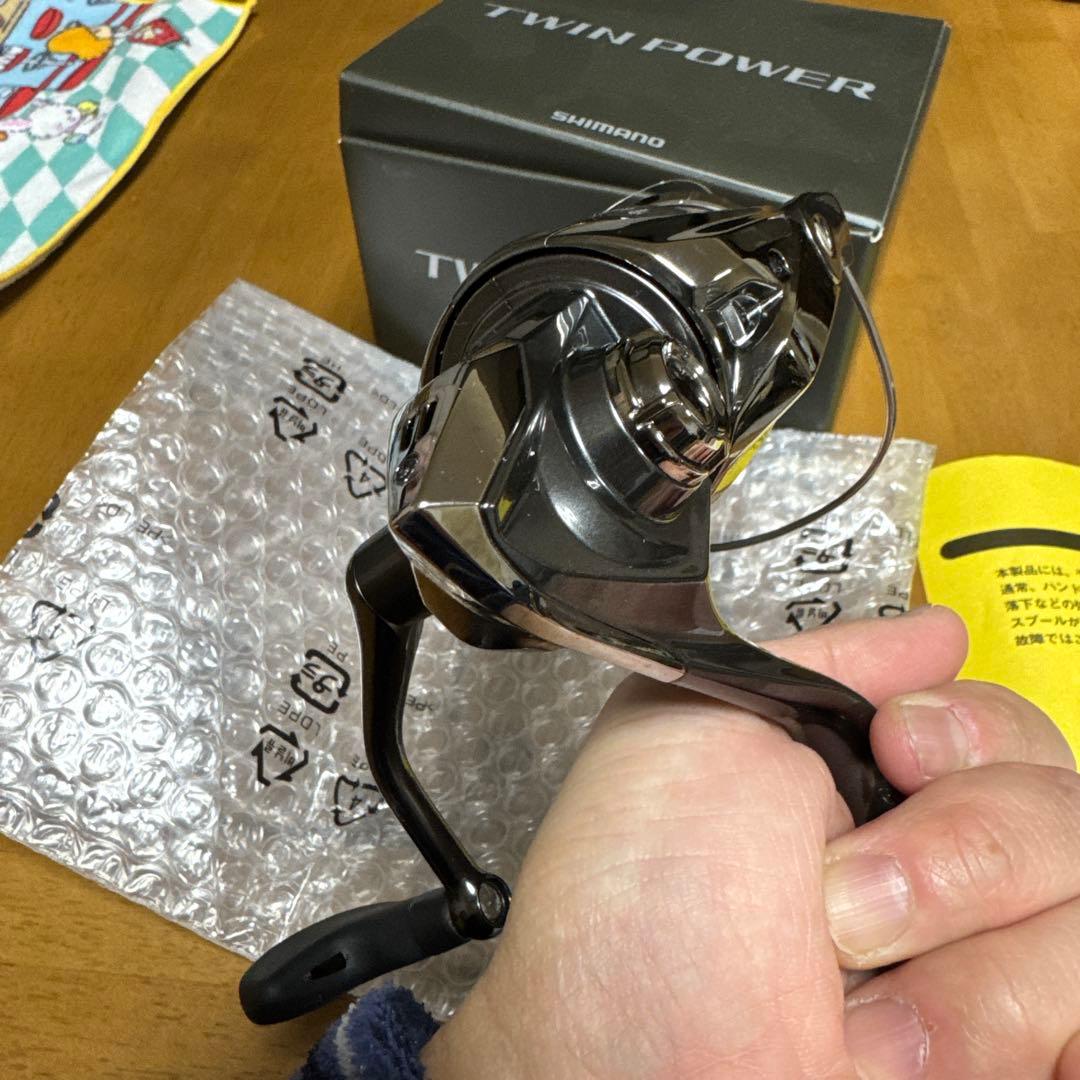 SHIMANO TWIN POWER C3000 スピニングリール　ツインパワー