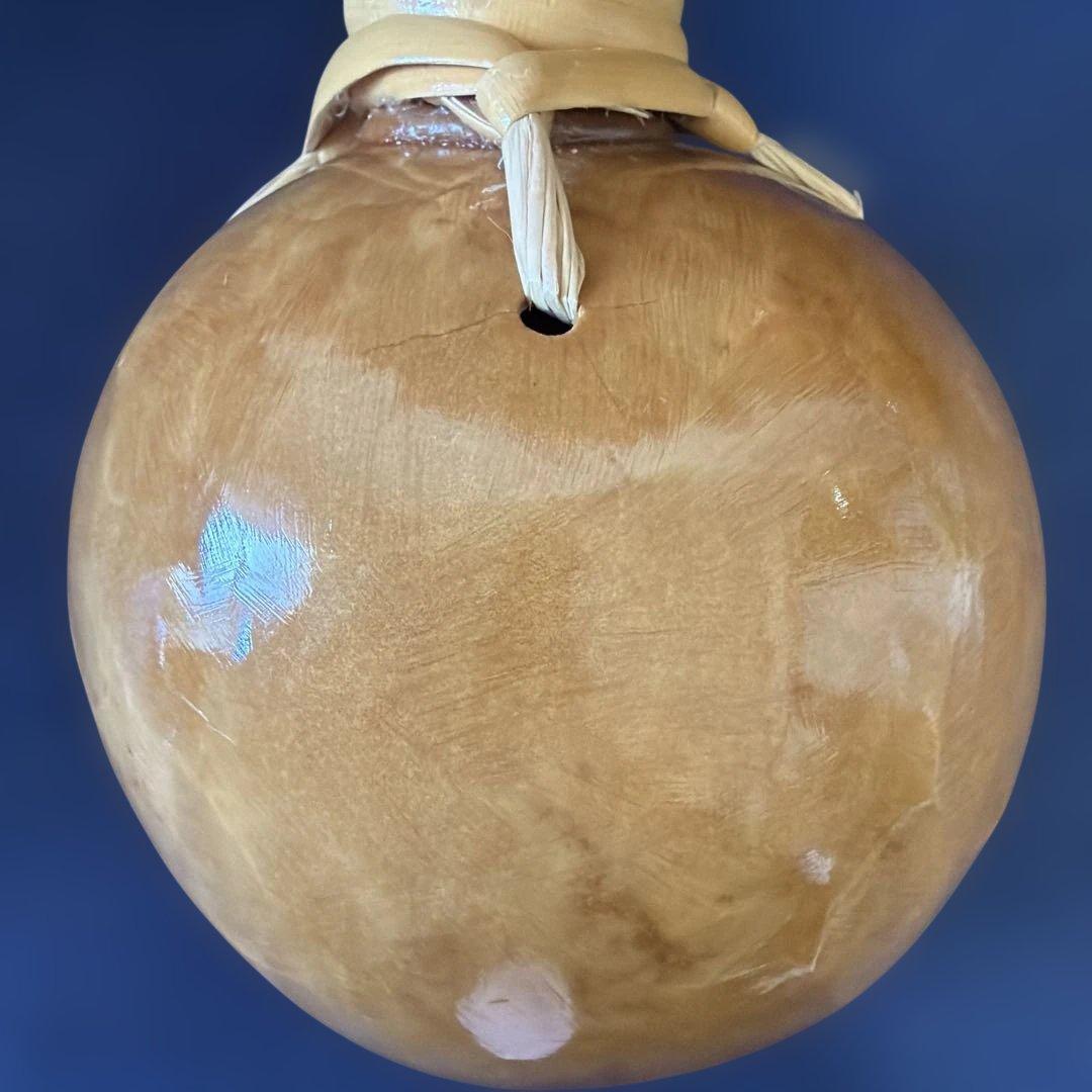 ウリウリ　赤　黄色　楽器　フラダンス　一体型
