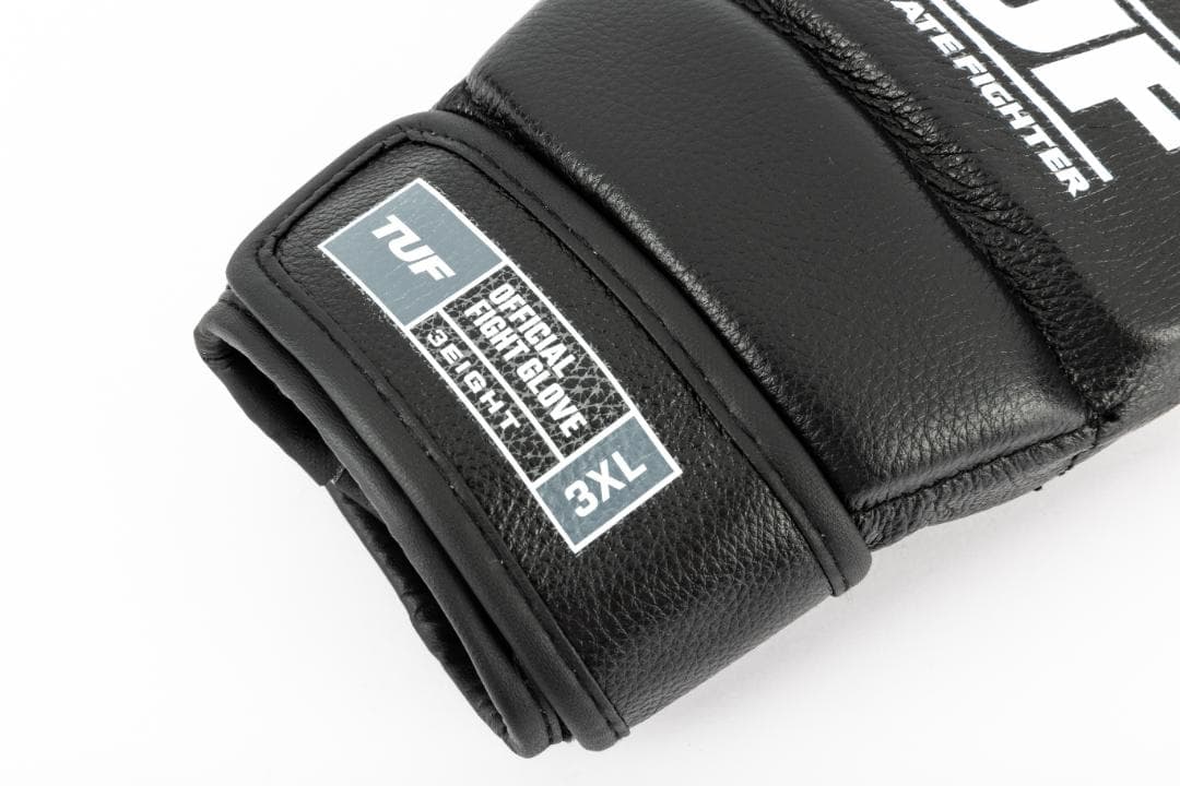 公式販売店【独占】UFC3Eight 公式試合用　グローブ新品 激レアS-L