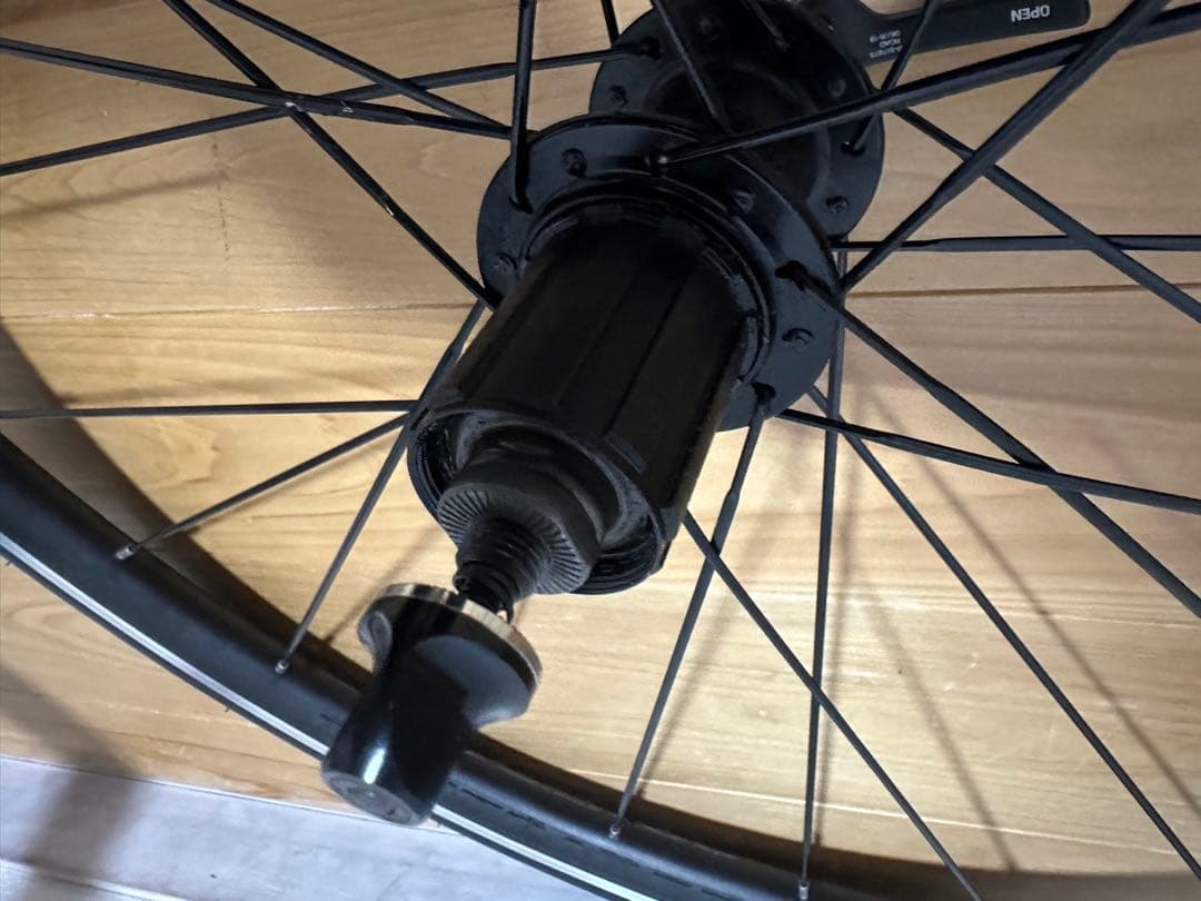 Bontrager AFFINITY TLR アルミホイール　タイヤチューブ付き
