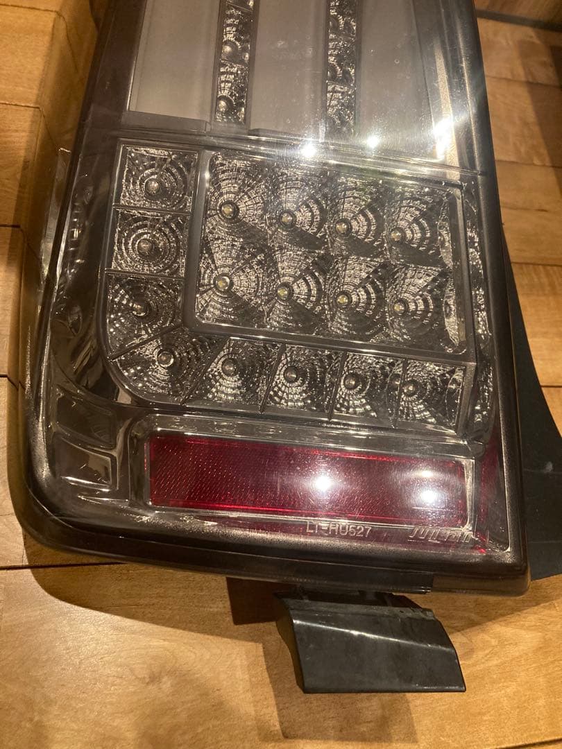 プリウス30 テールライト ZVW30 LED 左右セット LT-HU527