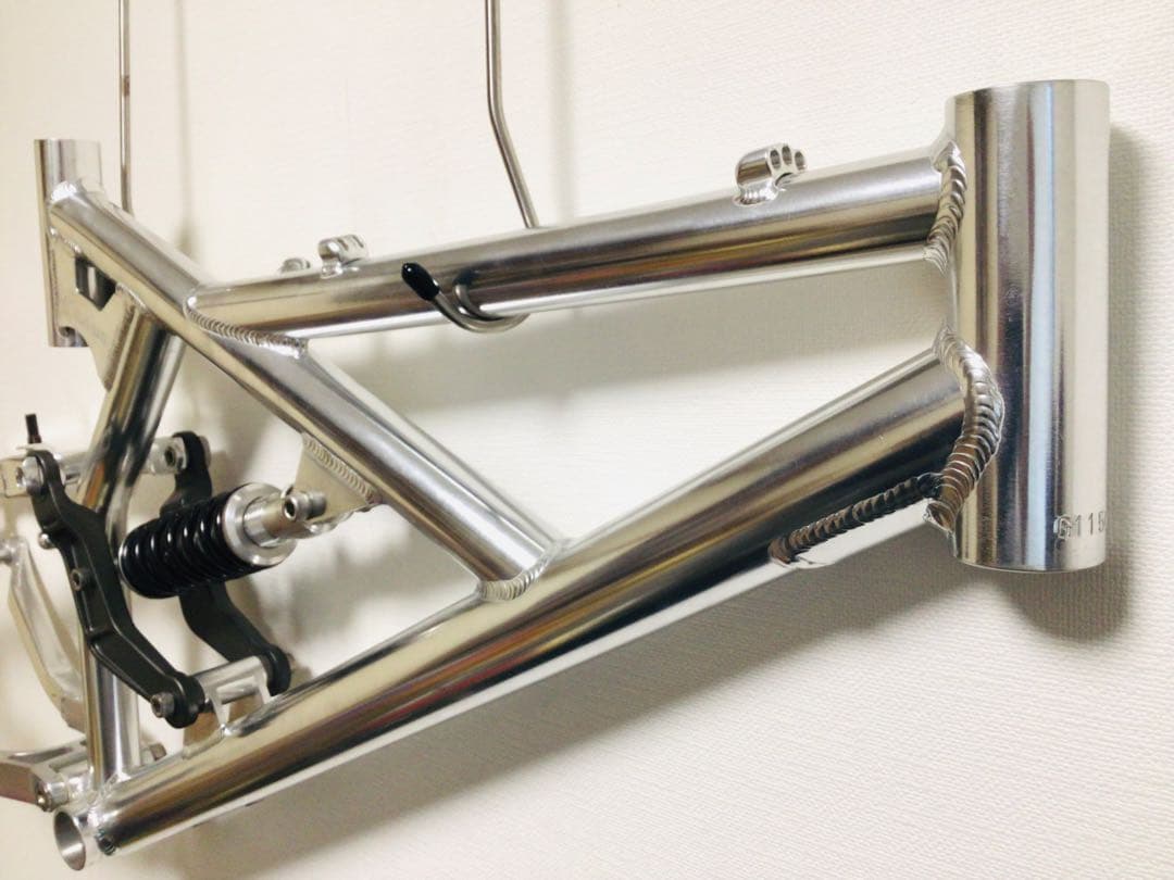 レース用フルサスMTB 英国製 Kinesis アルミ合金フレームセット 未使用