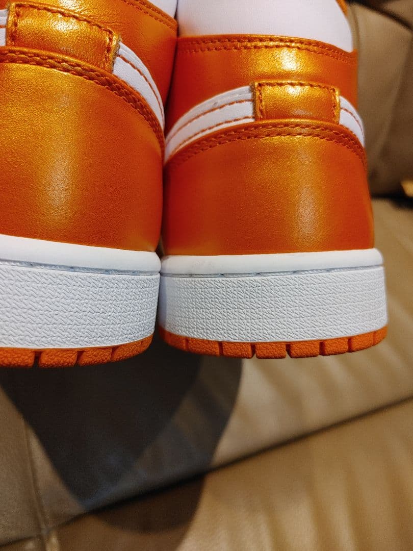新品27㎝Nike Air Jordan 1 Mid オレンジ/ホワイト