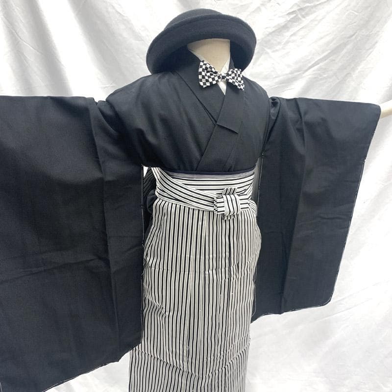 508ab67■七五三 卒園式 五歳 六歳 七歳 着物&袴&角帯 黒■美品