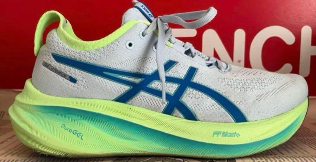 ⑥ asics　アシックス　GEL-NIMBUS 26　ランニングシューズ