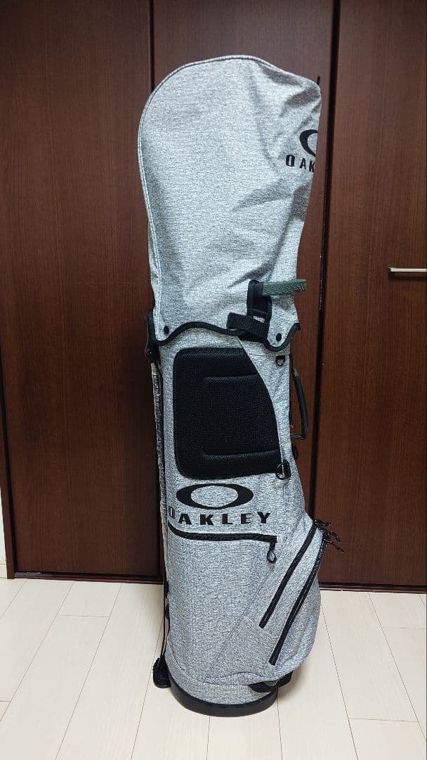 OAKLEY キャディバッグ グレー