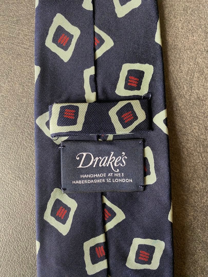 DRAKE'S（ドレイクス） 小紋柄 ダイヤモンドモチーフ シルクタイ