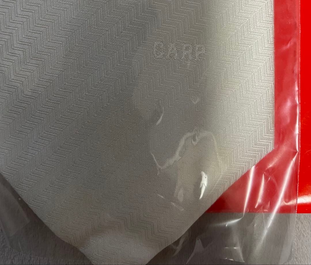 【新品未使用】1991 V6 CARP ネクタイ