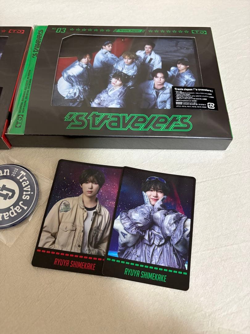バラ売◯ Travis Japan 's travelers 3形態 缶バッジ付