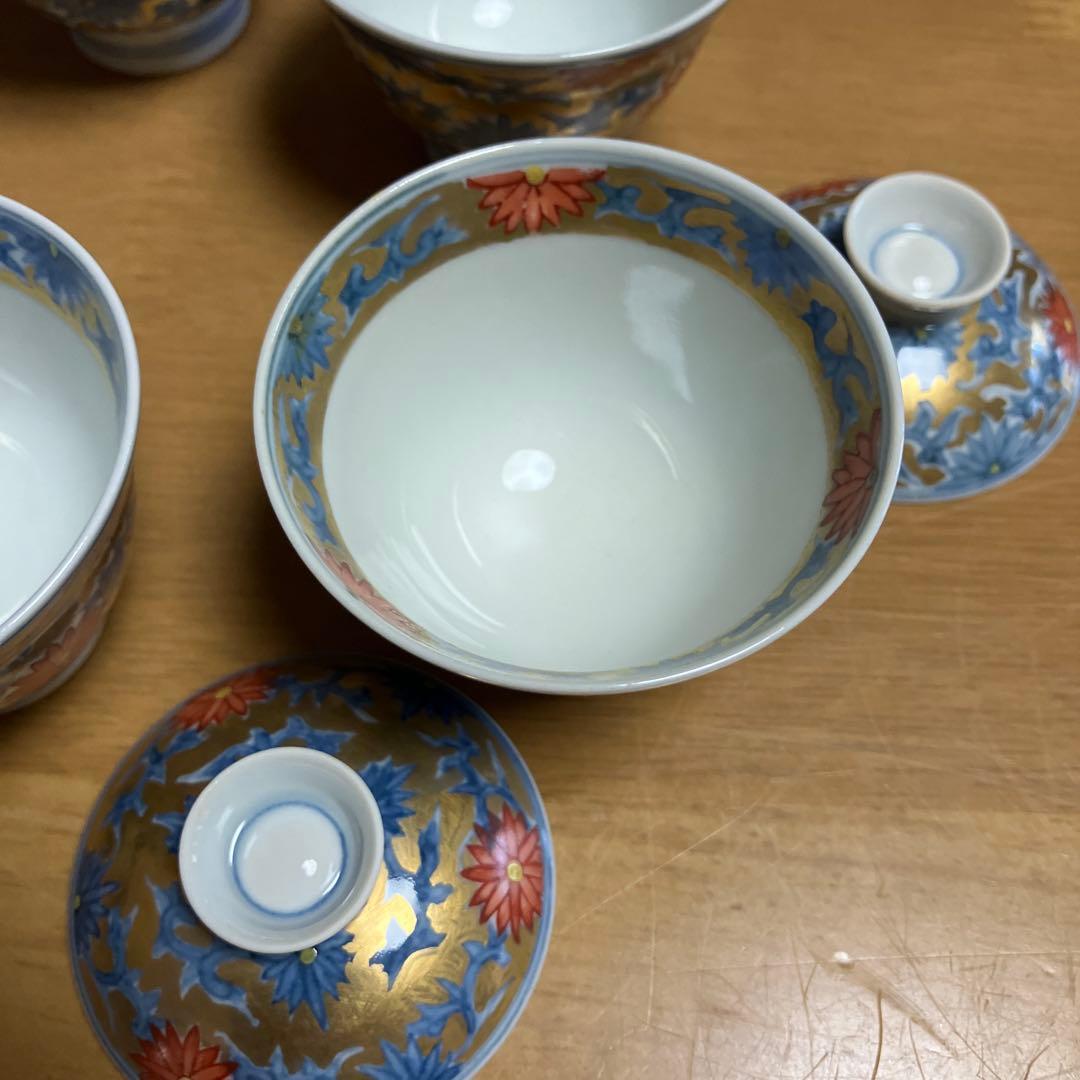 蓋付き小鉢５客 その３（有田焼　華古伊万里様式　菊唐草文様　薄作り）