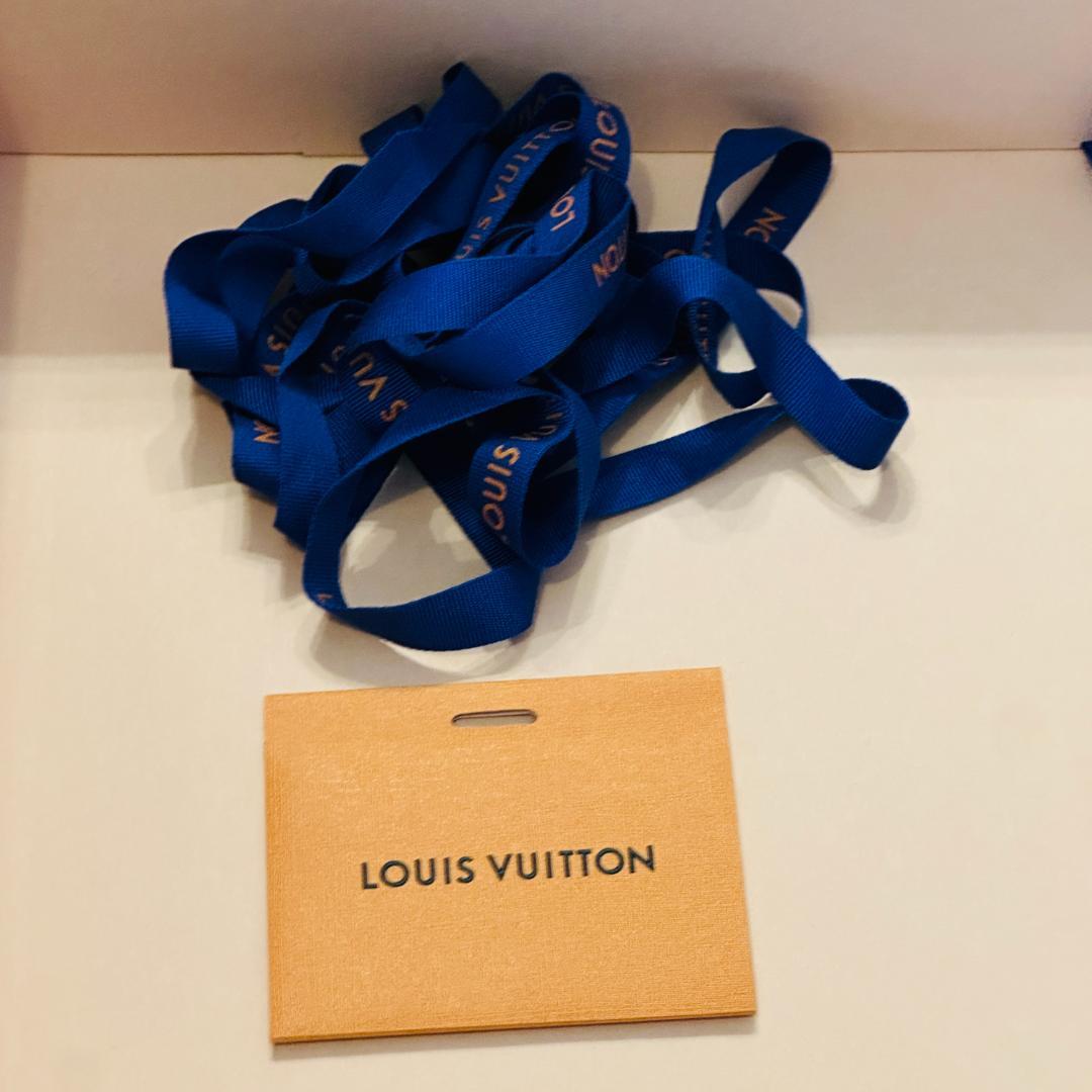 LOUIS VUITTON(ルイ・ヴィトン)モノグラム・クラシック ビーチタオル