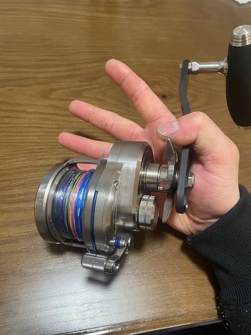 Saltiga 35NH カーボンハンドル付きリール