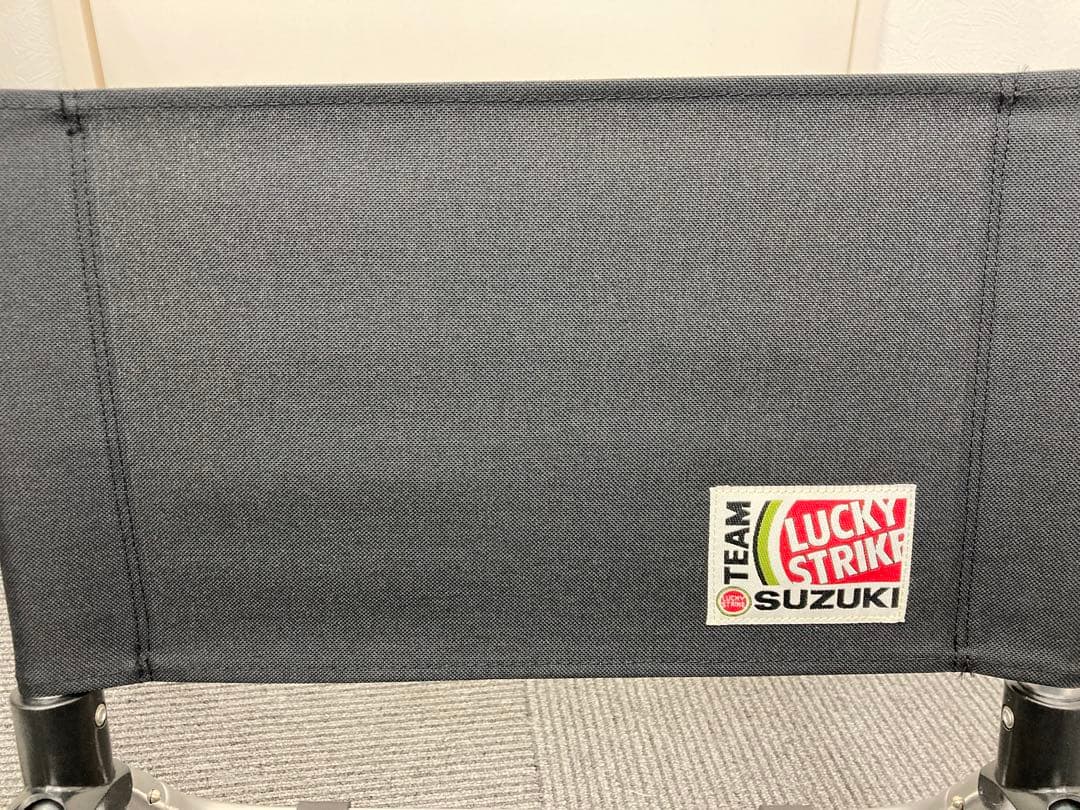 アウトドアローチェア LUCKYSTRIkE TEAM SUZUKI ロゴ