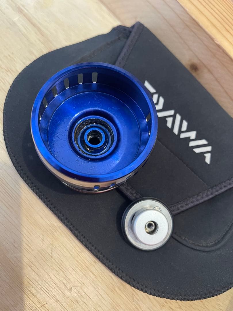 DAIWA SALTIGA 5000H スピニングリール