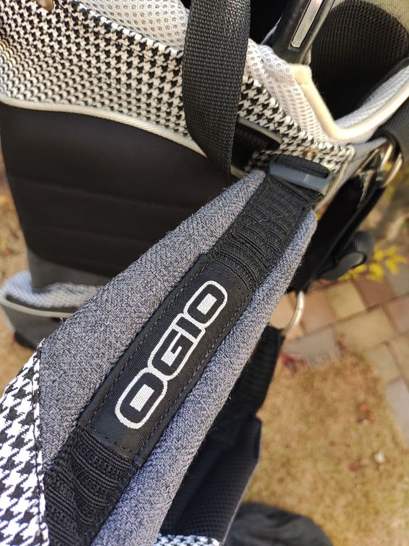 OGIO 8分割スタンド付きキャディバッグ チェック柄