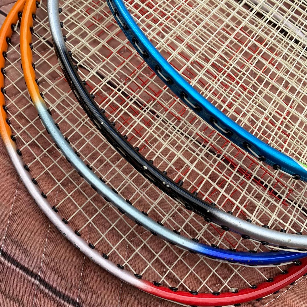 YONEX バドミントンラケット　まとめて４本