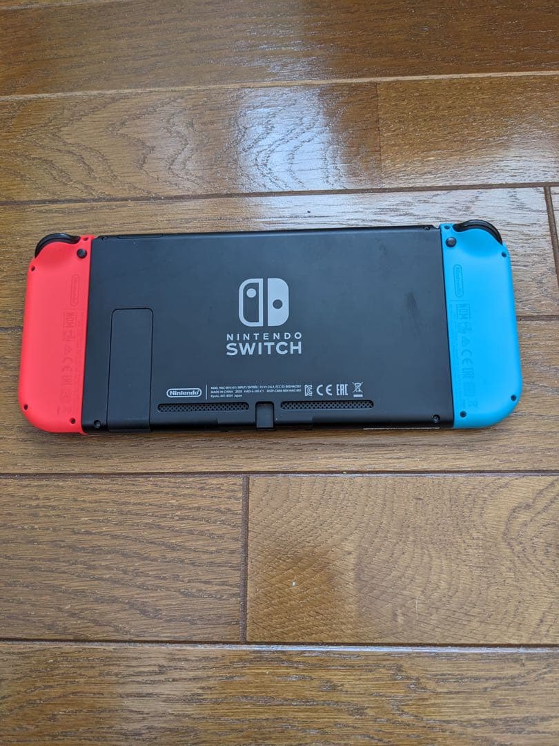 タイトル Nintendo Switch 本体 旧型 美品 ソフト5本 プロコン