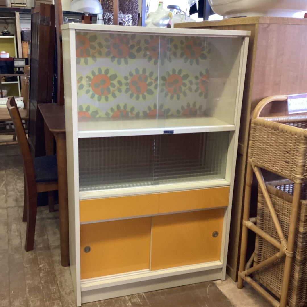 昭和レトロ 食器棚 ガラスキャビネット ガラス棚 レトロポップ オレンジ