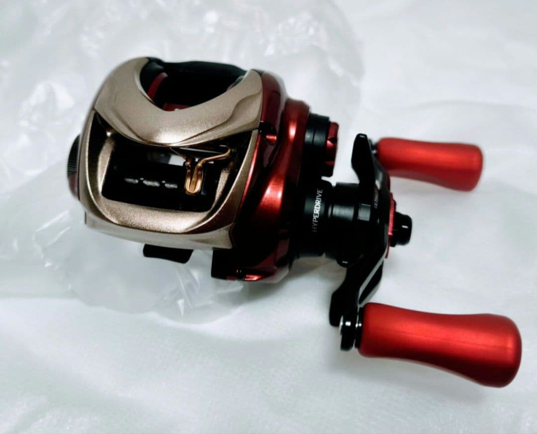 中国Daiwa サラマンドラSV BOOST リール 未使用XHL 左巻　ラス1