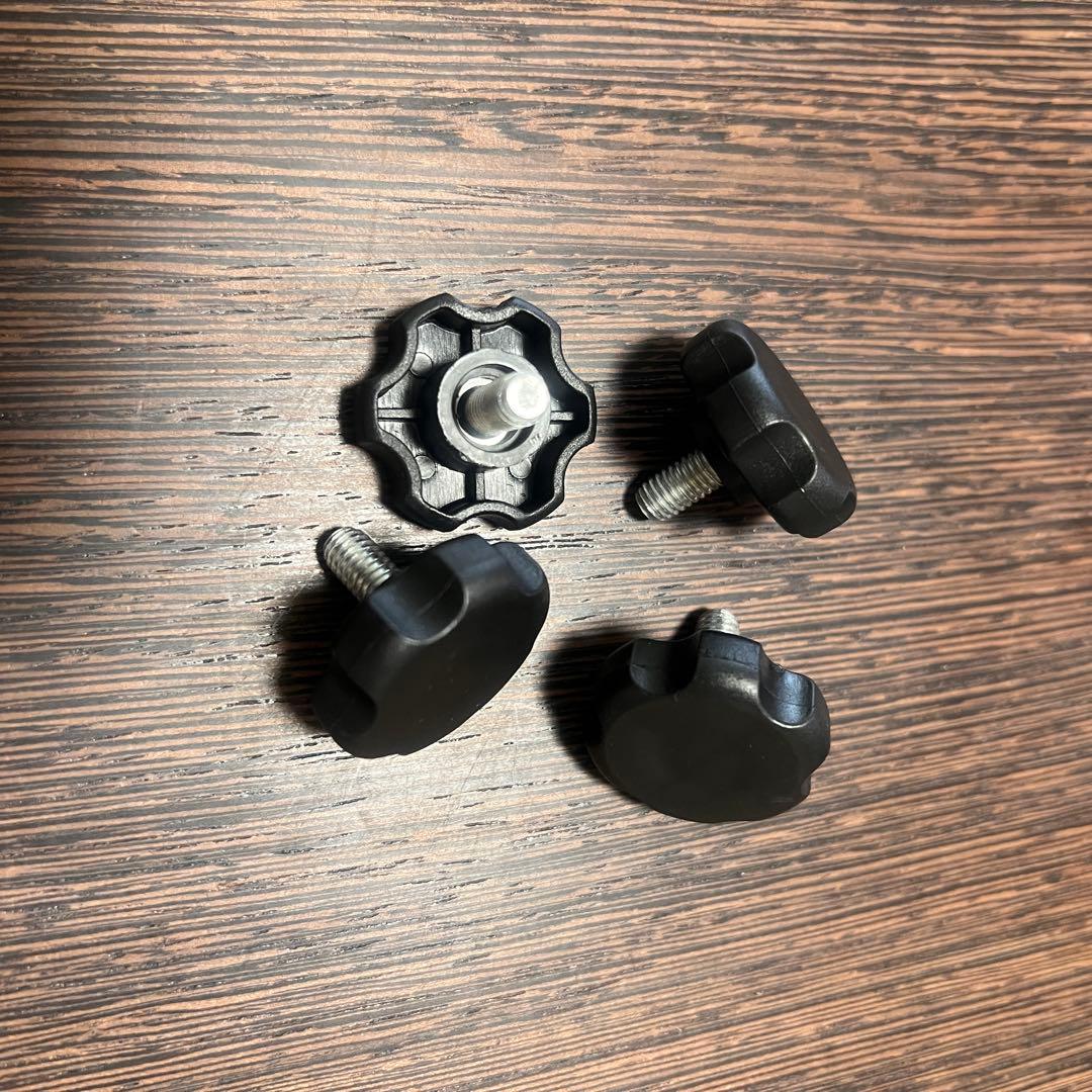 折りたたみパイプベッド　シングル　工具不要　簡単組み立て　四つ折り収納