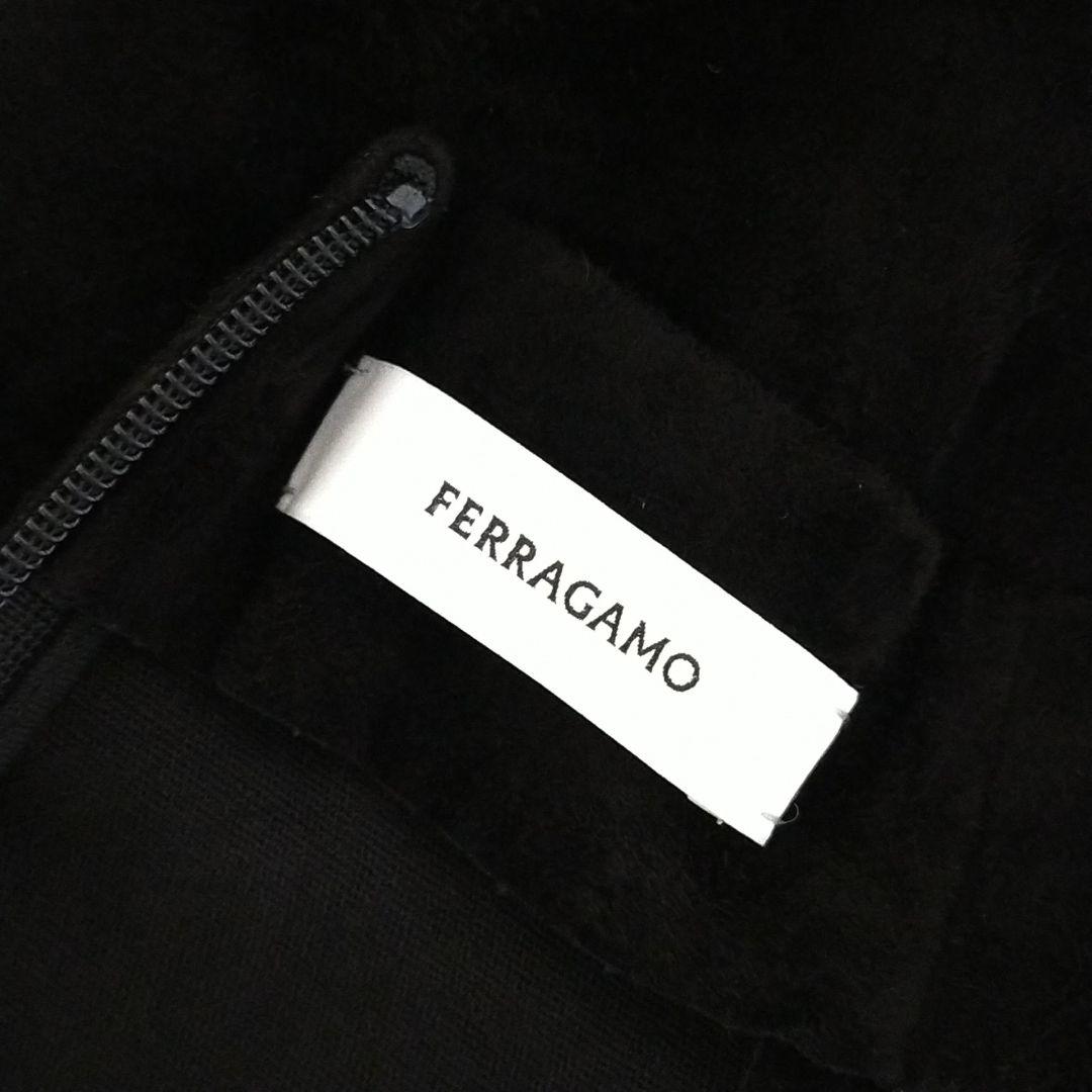 新品　フェラガモ　近年モデル　スウェードストレッチレザートップス　本革　黒　S