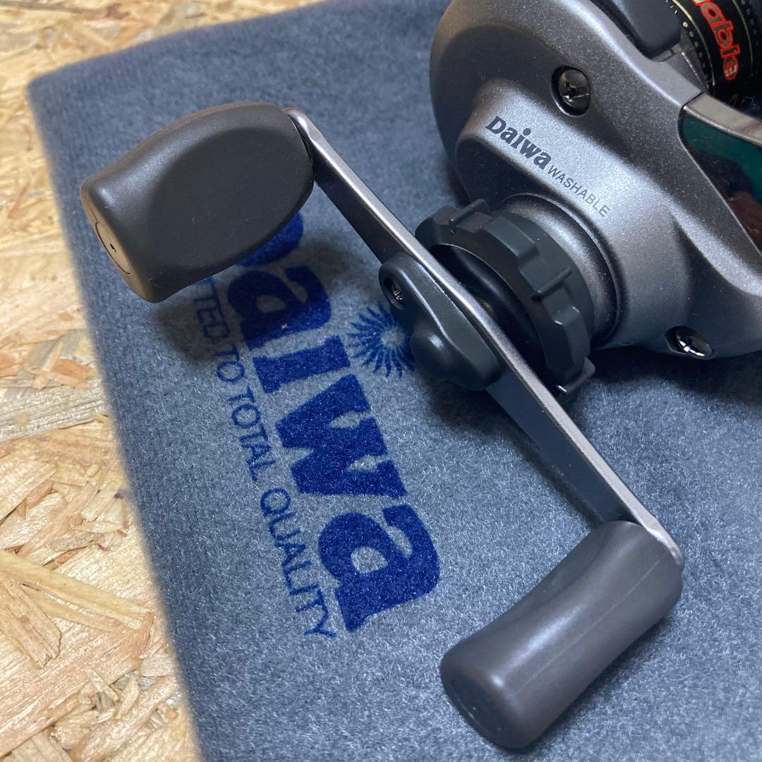 新品 チヌチェイサー 細糸仕様 替スプール付 DAIWA