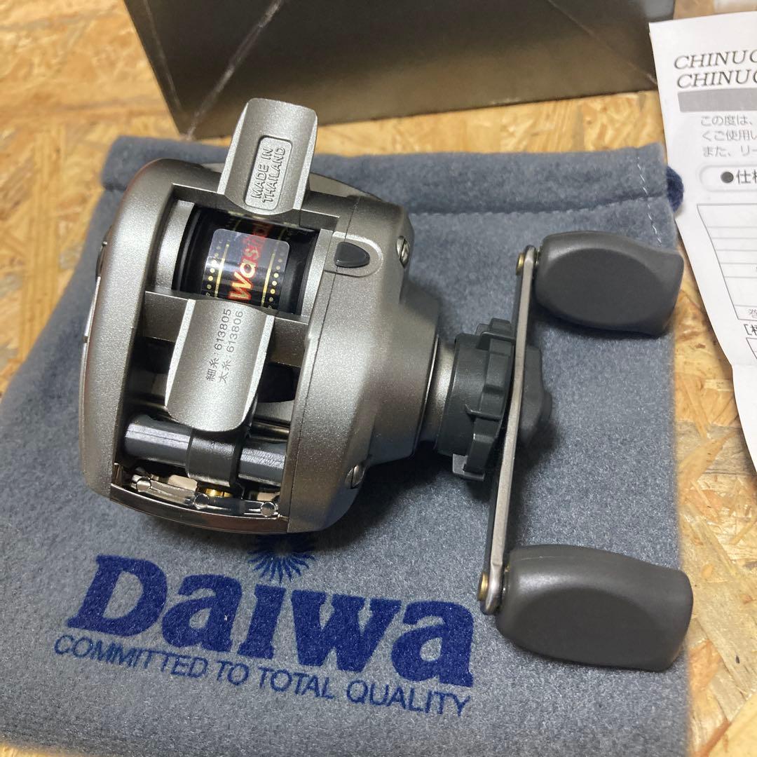新品 チヌチェイサー 細糸仕様 替スプール付 DAIWA