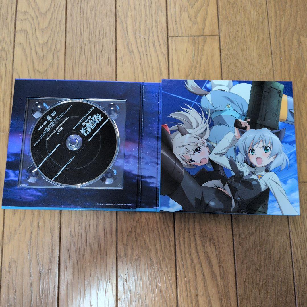 ストライクウィッチーズ コンプリート Blu-ray BOX〈初回生産限定版・…