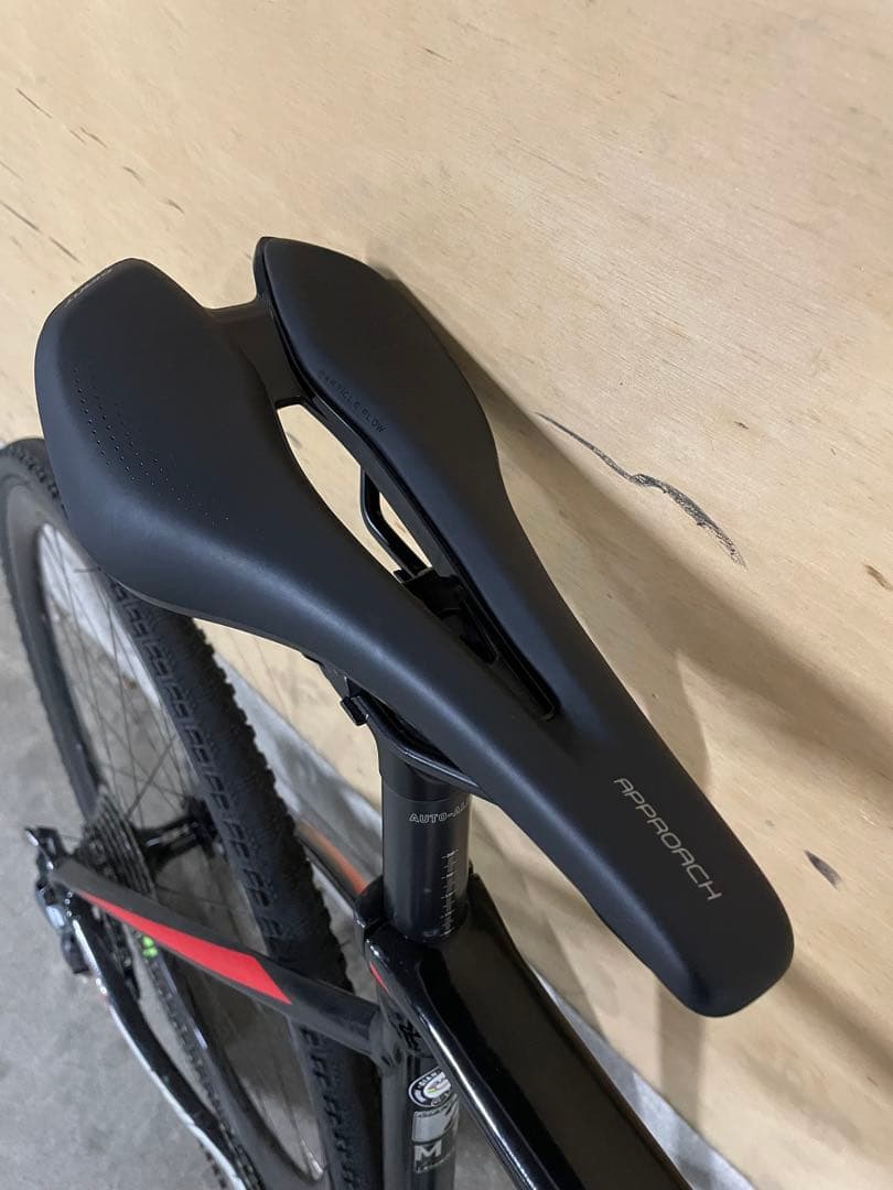 GIANT TCX SLR2 フルカスタム仕様