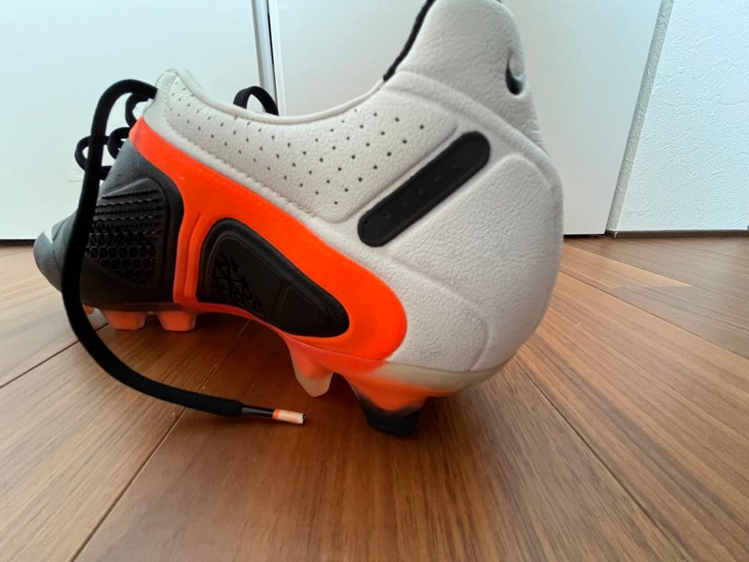 Nike CTR360 サッカースパイク 26.5cm