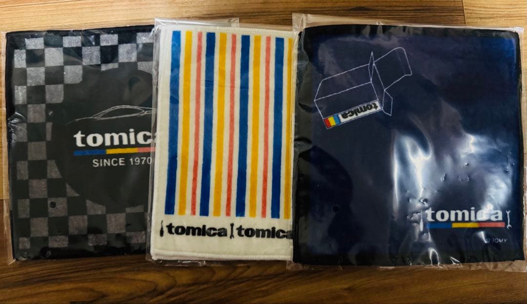tomica　トミカ　くじ　メタリックレッドエディション　ラスト賞　セット