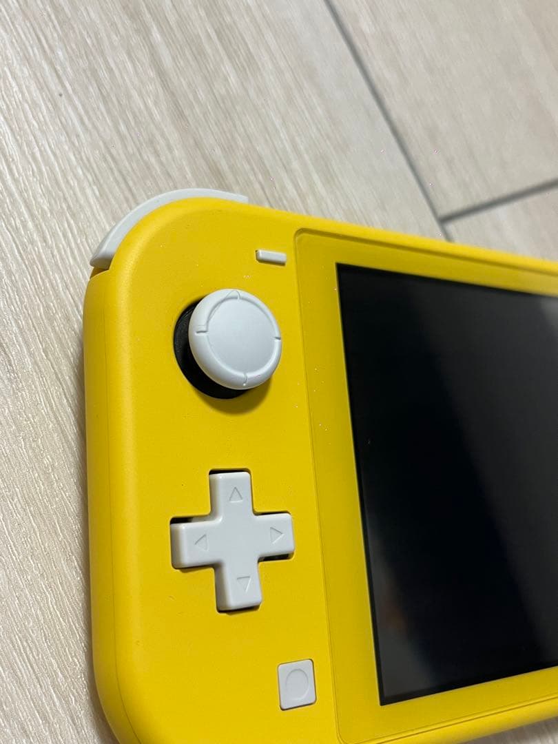 【消毒済】Switch lite イエロー 本体のみ