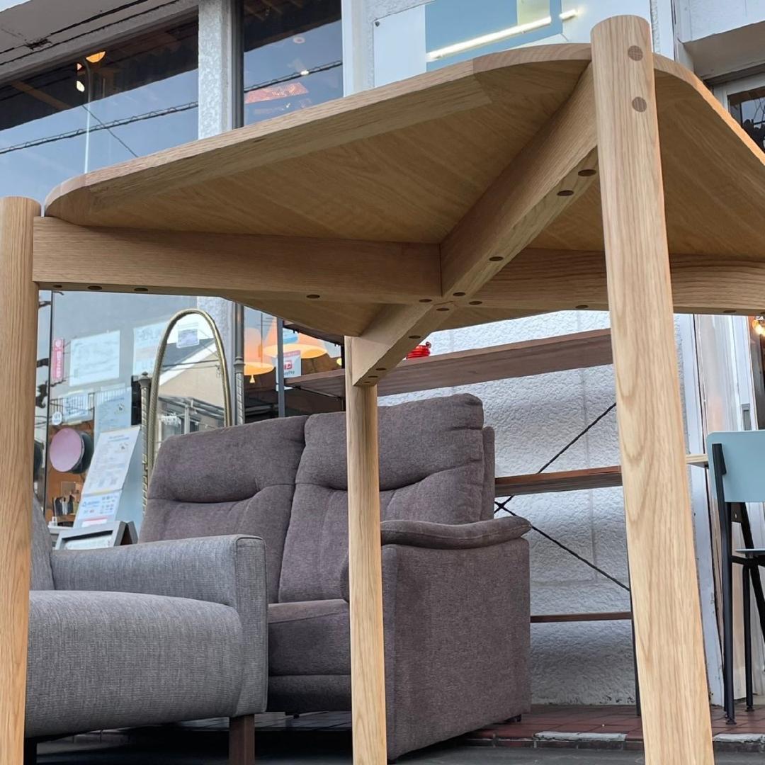 カリモクニュースタンダード CASTOR TABLE 北欧 モダン シンプル