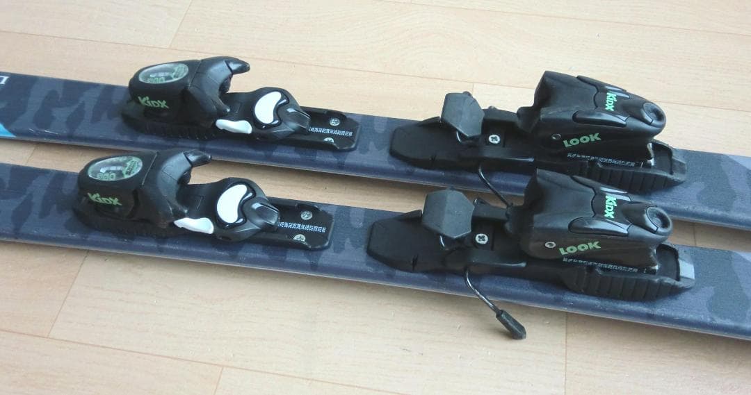 ■■送料無料■Hart■ジュニア用スキーフルセット■板130靴23■WAX済■■